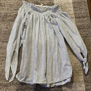 Wishlist size S off the shoulder top